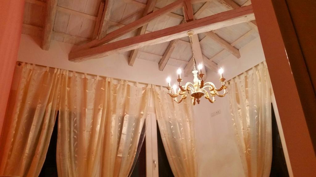 B&B La Porta Rossa โนอาเล ห้อง รูปภาพ