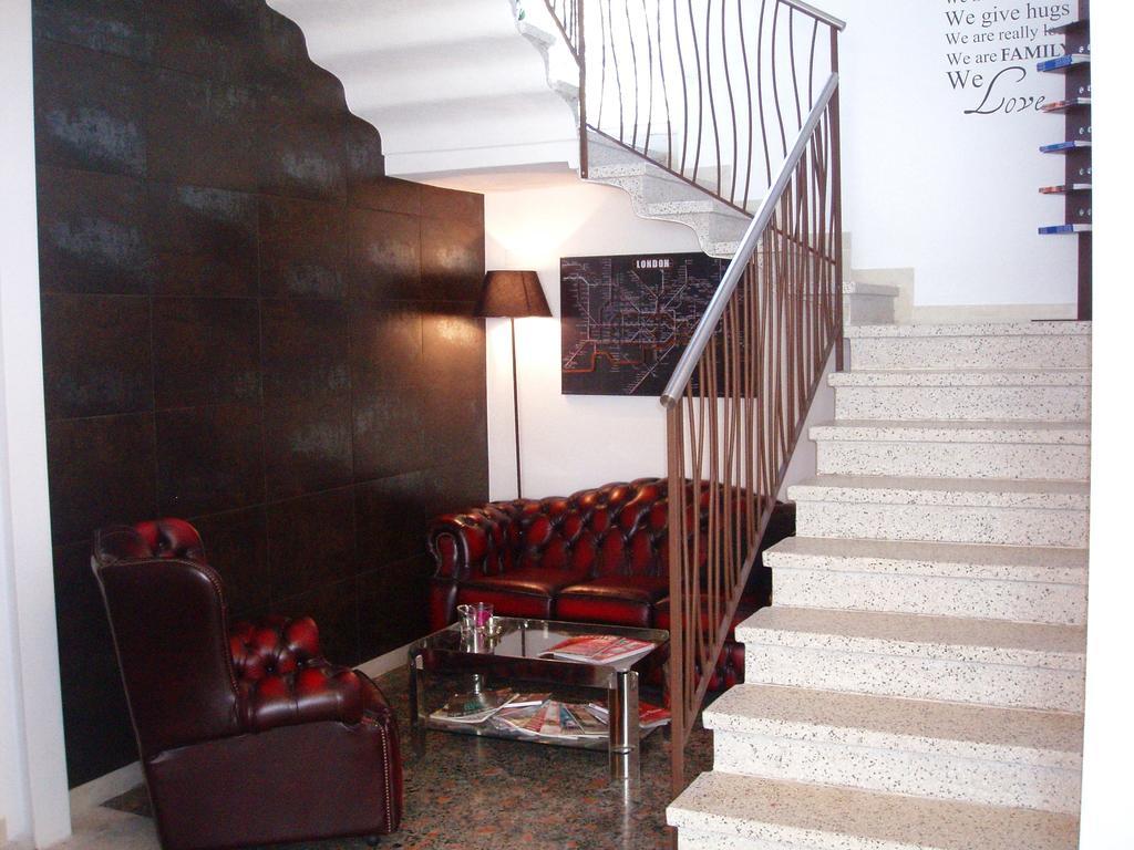 B&B La Porta Rossa โนอาเล ภายนอก รูปภาพ
