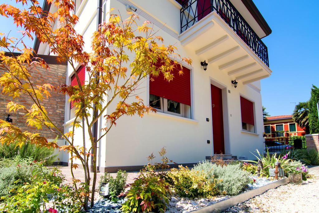 B&B La Porta Rossa โนอาเล ภายนอก รูปภาพ